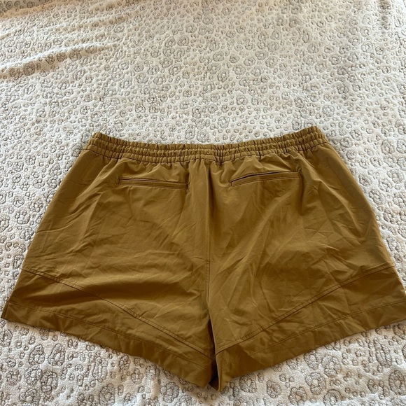 NWOT Old Navy Plus Size Women's 4x BrownShorts 4” - Picture 10 of 11
